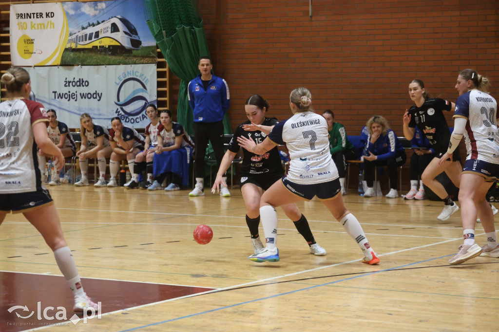 Dziewiątka Legnica pokonuje Pogoń Szczecin