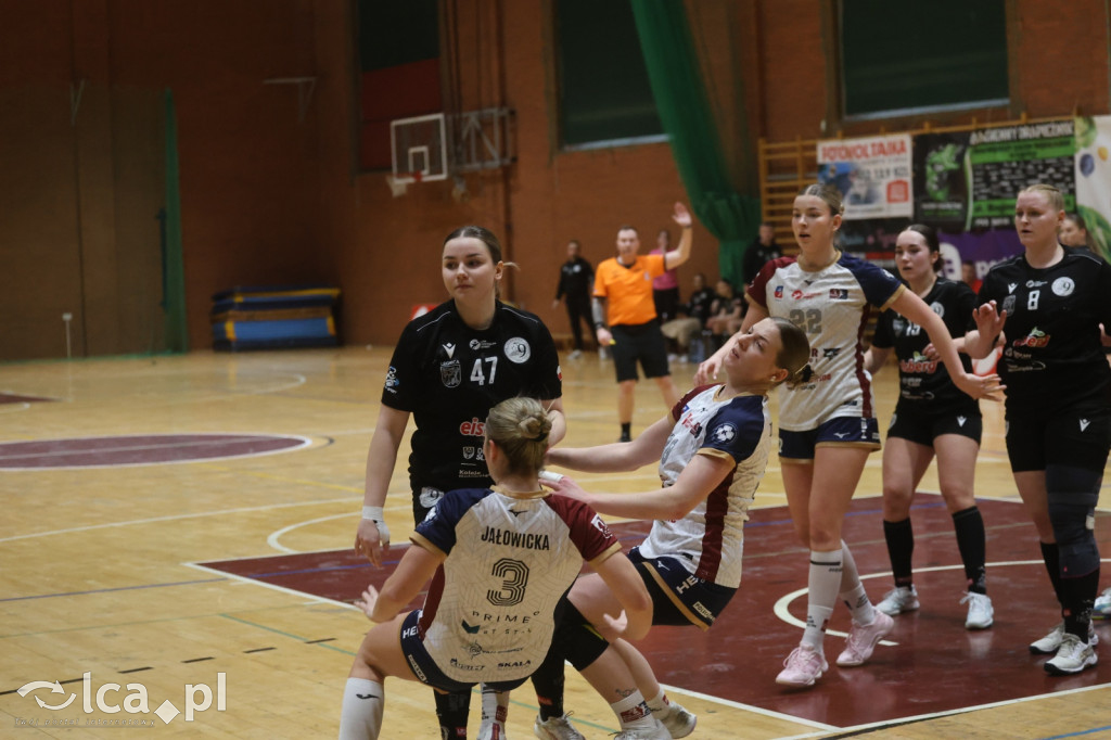 Dziewiątka Legnica pokonuje Pogoń Szczecin