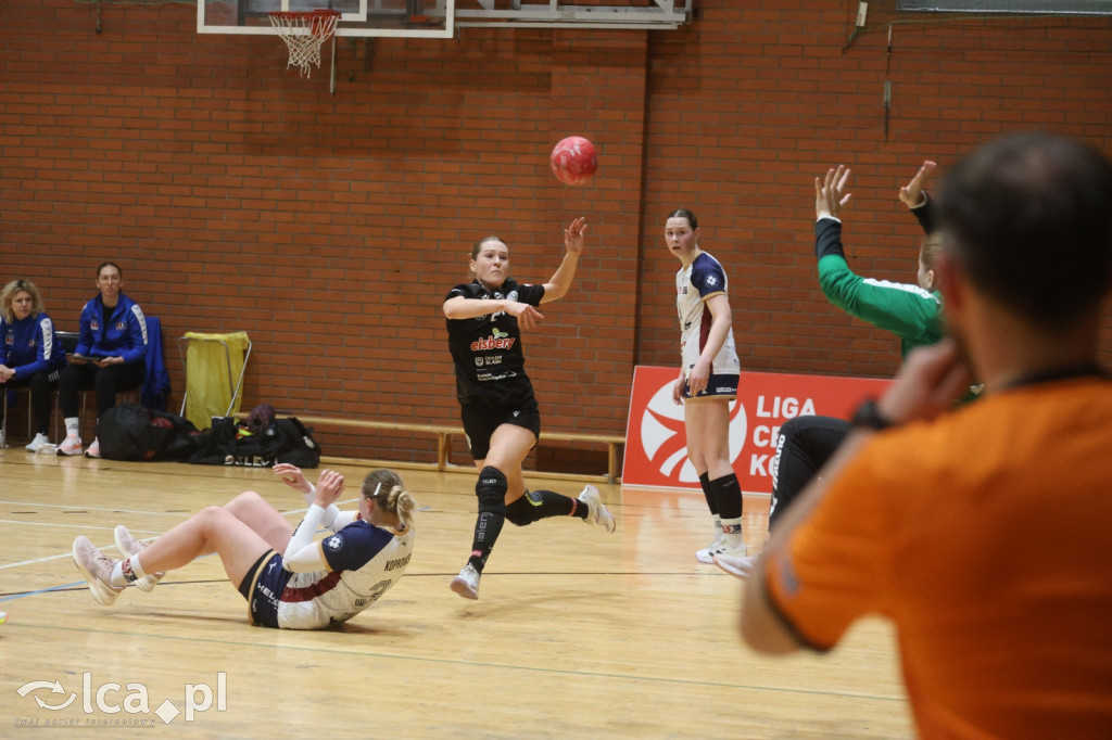 Dziewiątka Legnica pokonuje Pogoń Szczecin