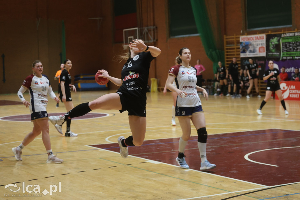 Dziewiątka Legnica pokonuje Pogoń Szczecin