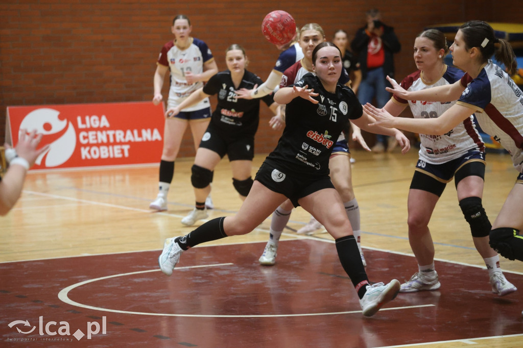 Dziewiątka Legnica pokonuje Pogoń Szczecin