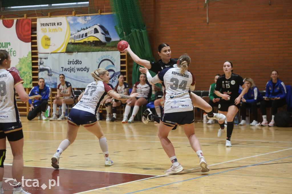 Dziewiątka Legnica pokonuje Pogoń Szczecin