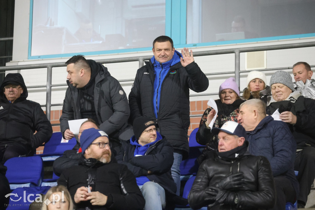 Kibice na meczu otwarcia wiosny w Legnicy