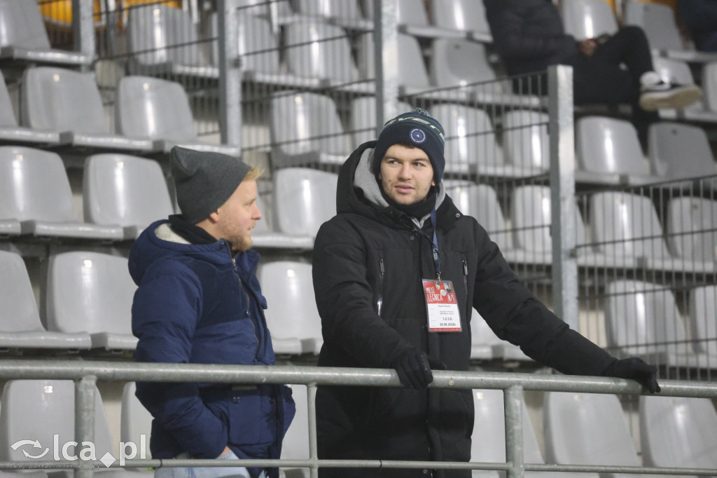 Kibice na meczu otwarcia wiosny w Legnicy