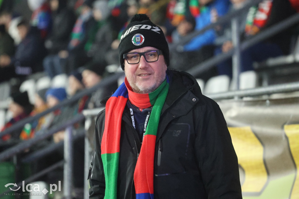 Kibice na meczu otwarcia wiosny w Legnicy