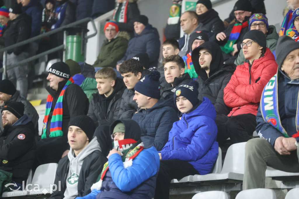 Kibice na meczu otwarcia wiosny w Legnicy