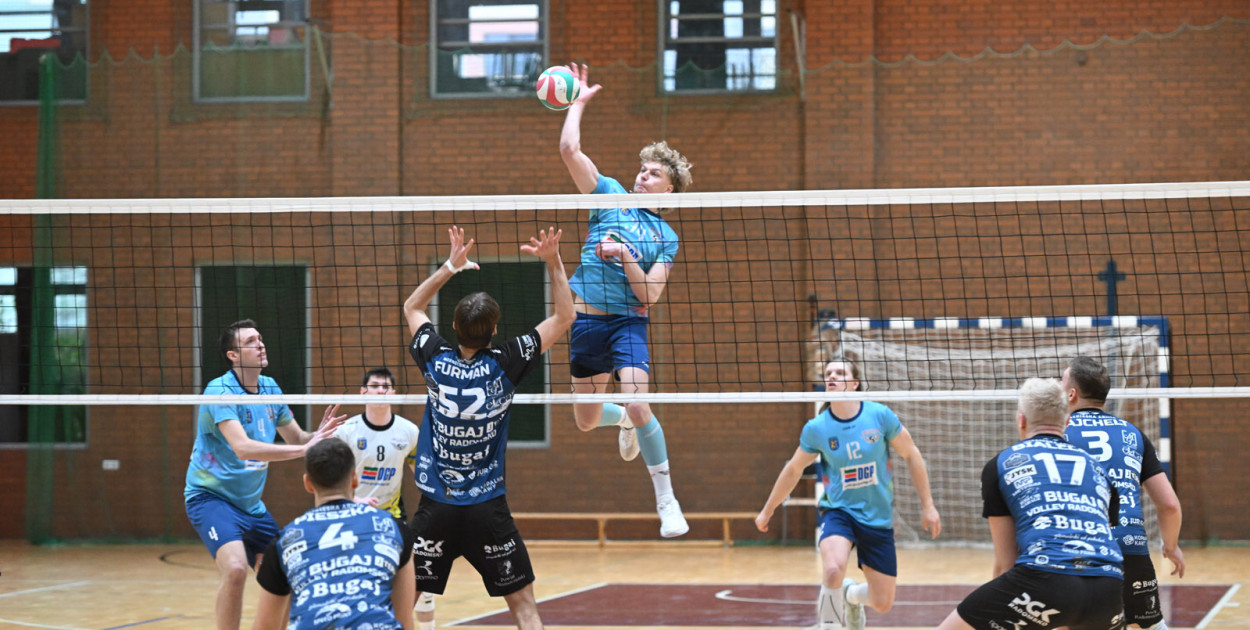 Ikar pewnie pokonał Radomsko 3:0