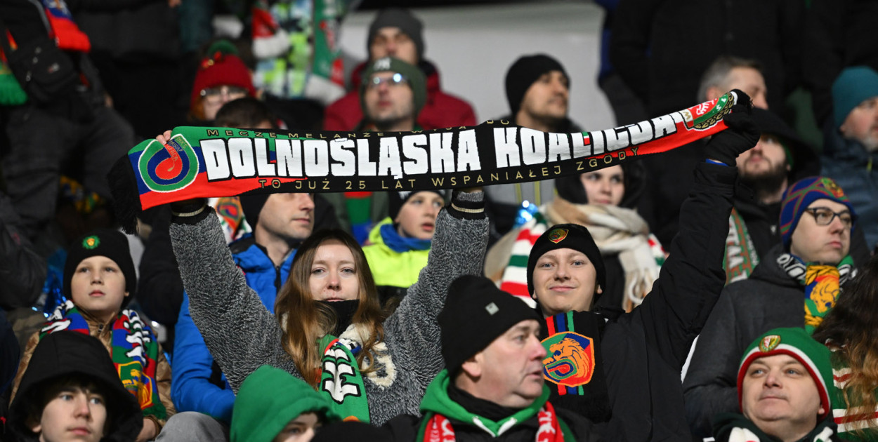 Kibice na meczu Miedź Legnica - Śląsk Wrocław