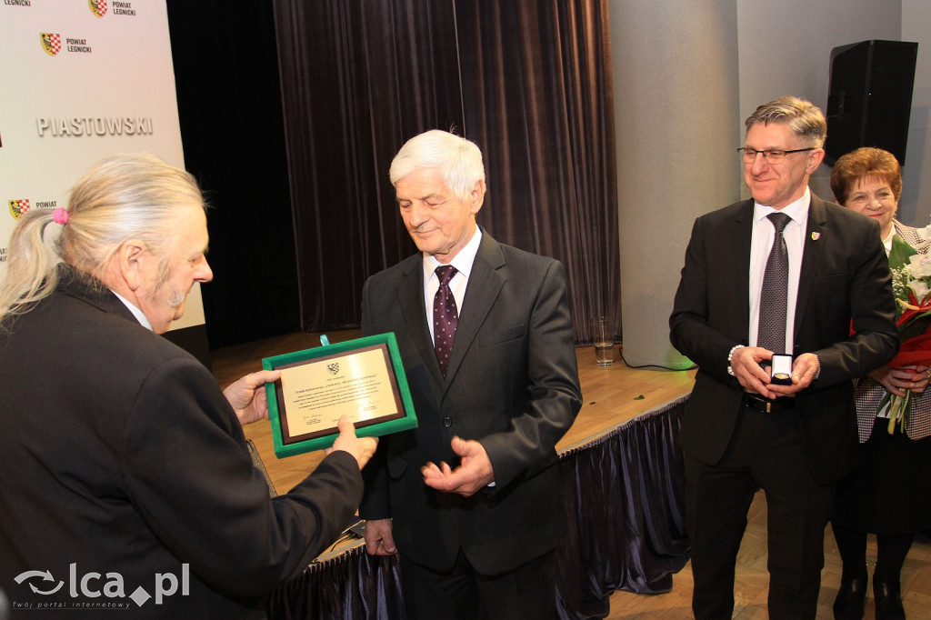 Powiat uhonorował swoich samorządowców
