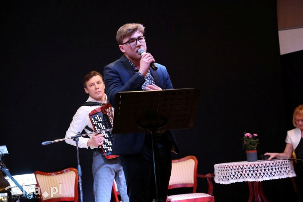 Koncert „Pod niebem Paryża”