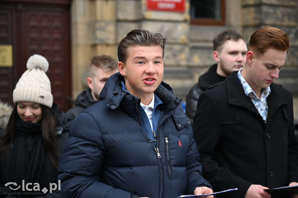 Hejt po wpisach radnych. Młodzi protestują