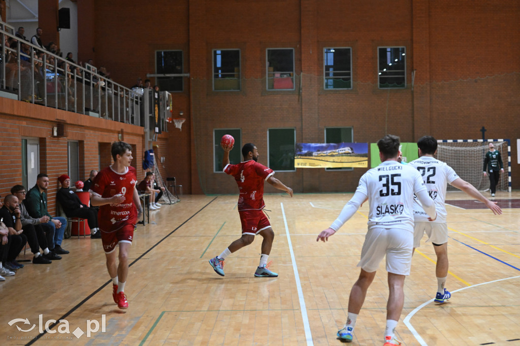 Derby pełne serce. Siódemka przegrywa