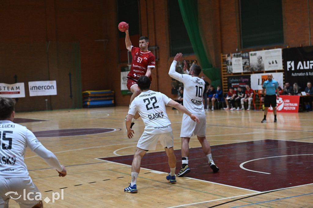 Derby pełne serce. Siódemka przegrywa