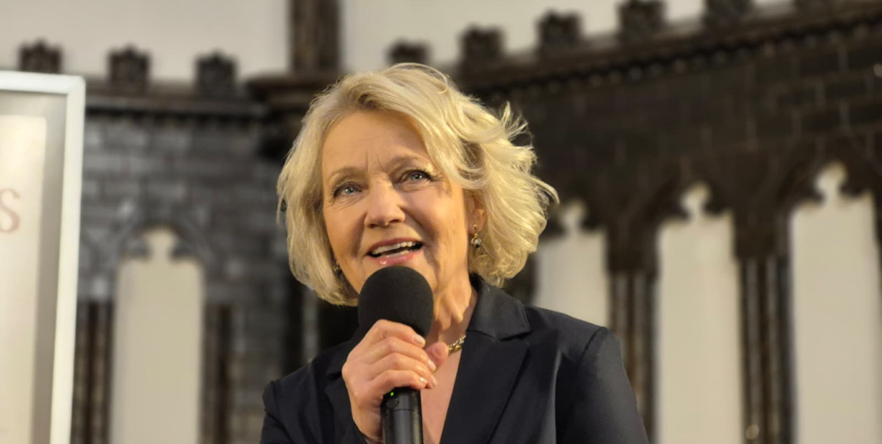 Maria Pakulnis gościła w bibliotece