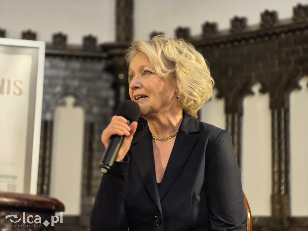 Maria Pakulnis gościła w bibliotece