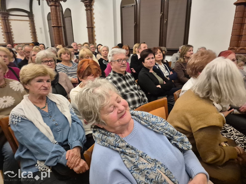 Maria Pakulnis gościła w bibliotece