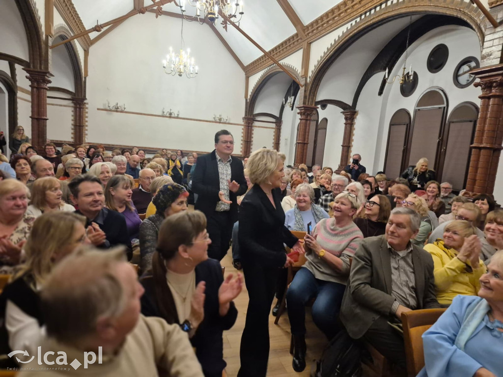 Maria Pakulnis gościła w bibliotece
