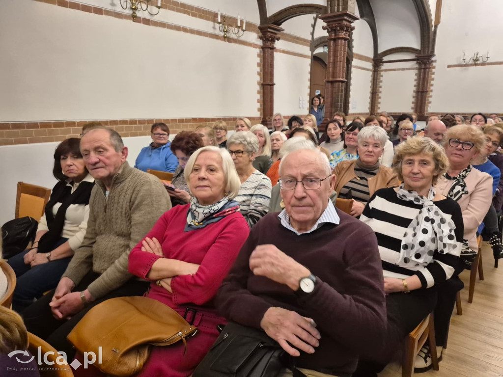 Maria Pakulnis gościła w bibliotece