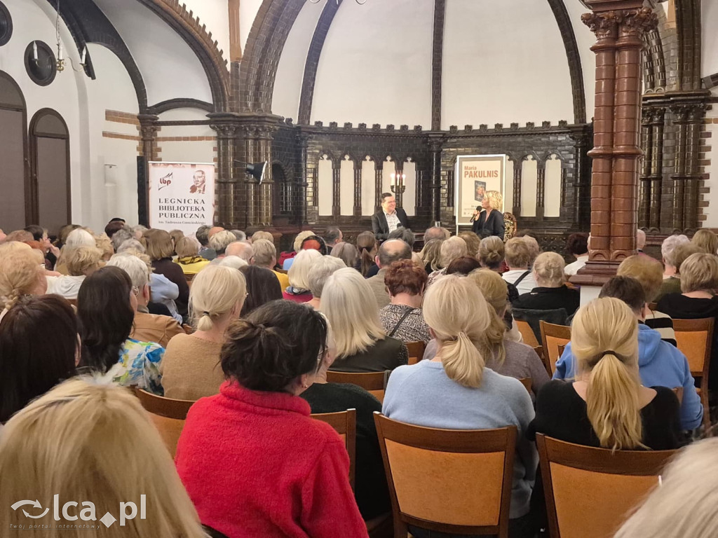 Maria Pakulnis gościła w bibliotece