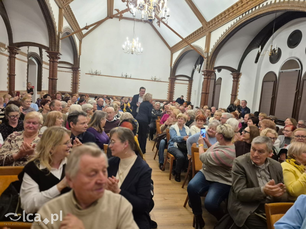 Maria Pakulnis gościła w bibliotece