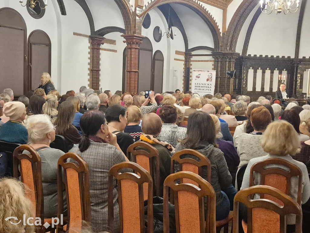 Maria Pakulnis gościła w bibliotece