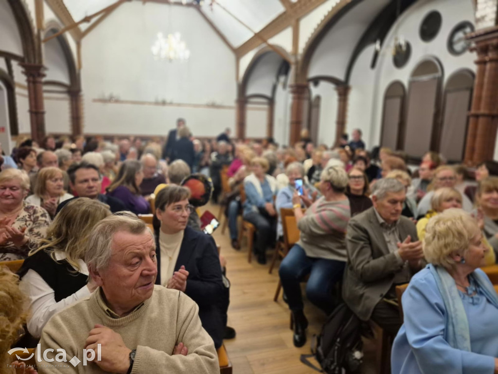 Maria Pakulnis gościła w bibliotece