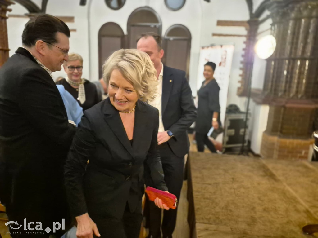 Maria Pakulnis gościła w bibliotece