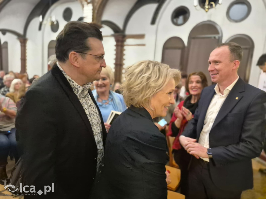 Maria Pakulnis gościła w bibliotece