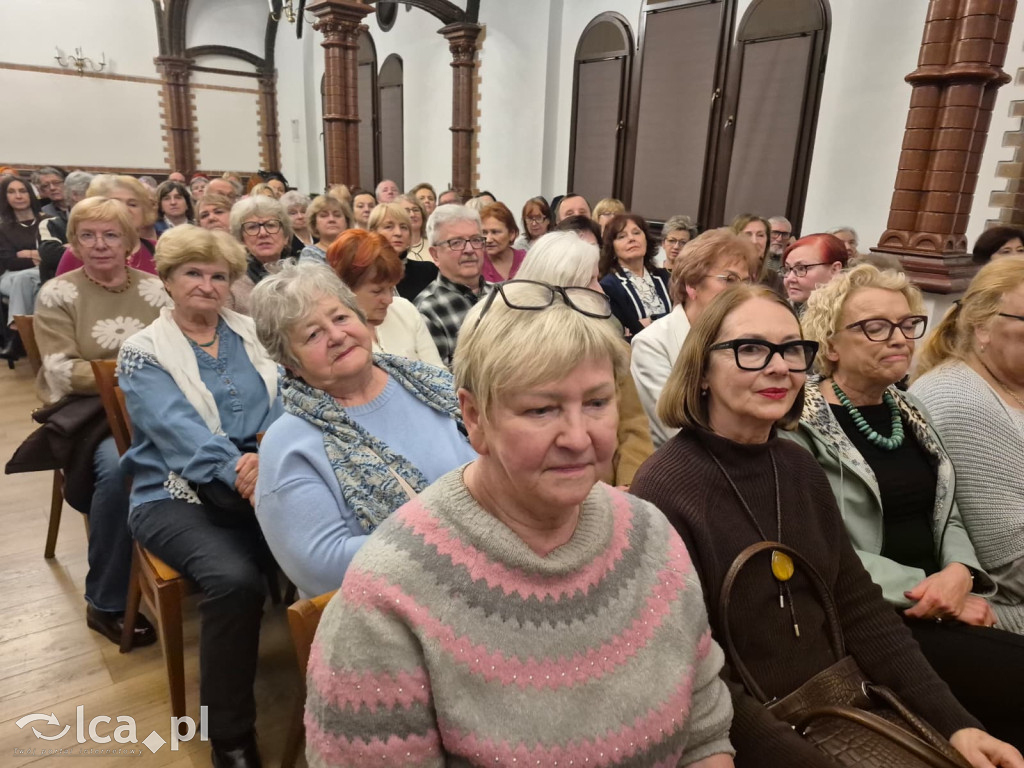 Maria Pakulnis gościła w bibliotece
