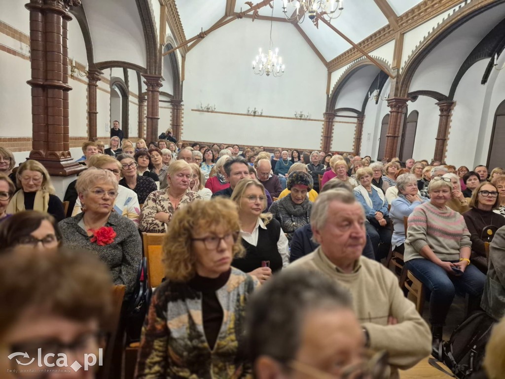 Maria Pakulnis gościła w bibliotece