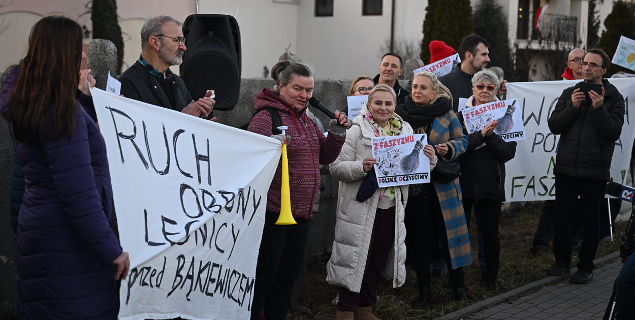 Protest przeciw zaproszeniu Roberta Bąkiewicza