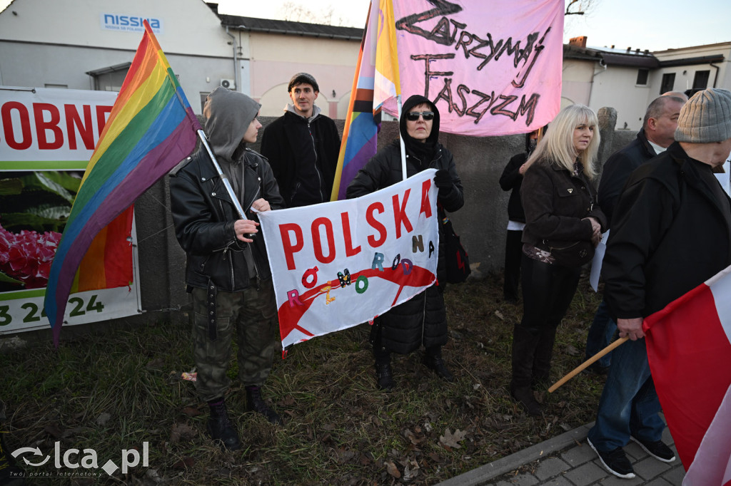 Protest przeciw zaproszeniu Roberta Bąkiewicza