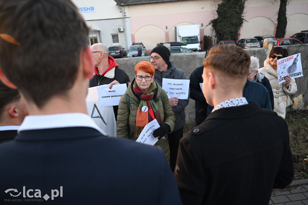 Protest przeciw zaproszeniu Roberta Bąkiewicza