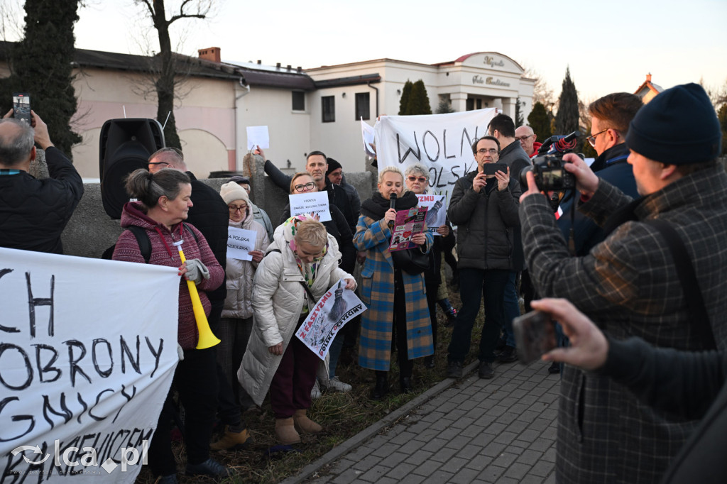 Protest przeciw zaproszeniu Roberta Bąkiewicza