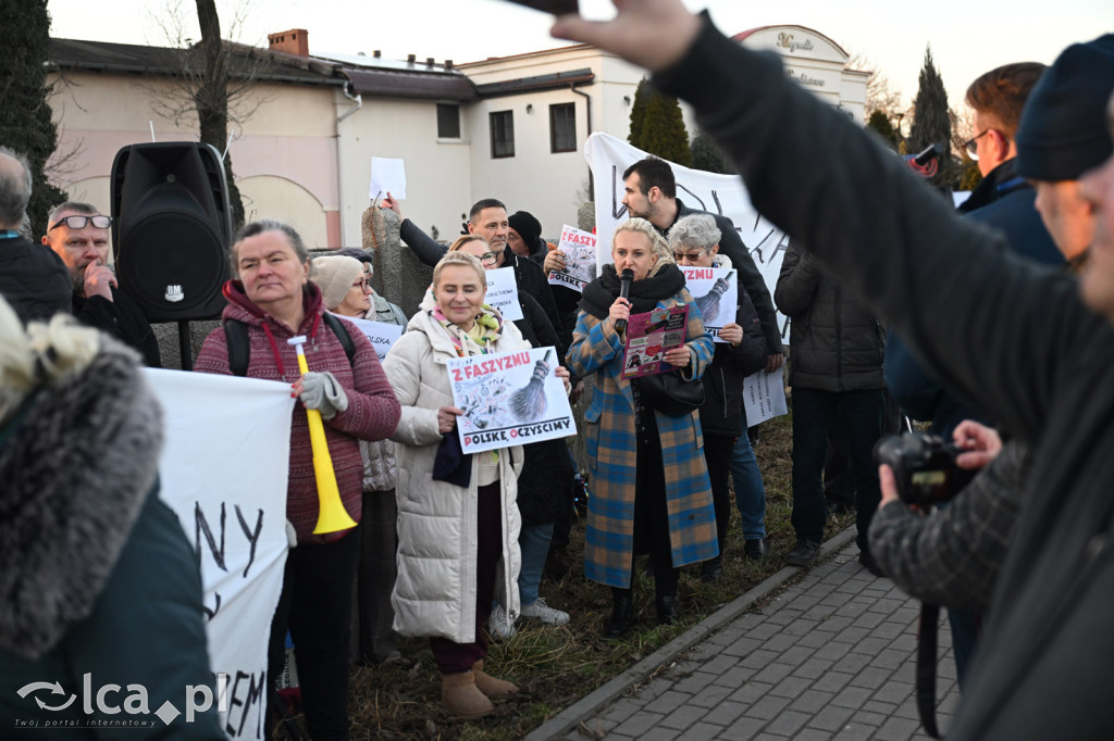 Protest przeciw zaproszeniu Roberta Bąkiewicza