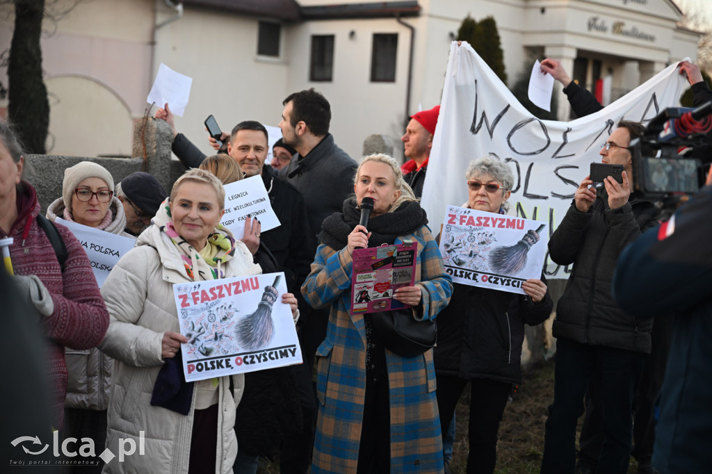 Protest przeciw zaproszeniu Roberta Bąkiewicza
