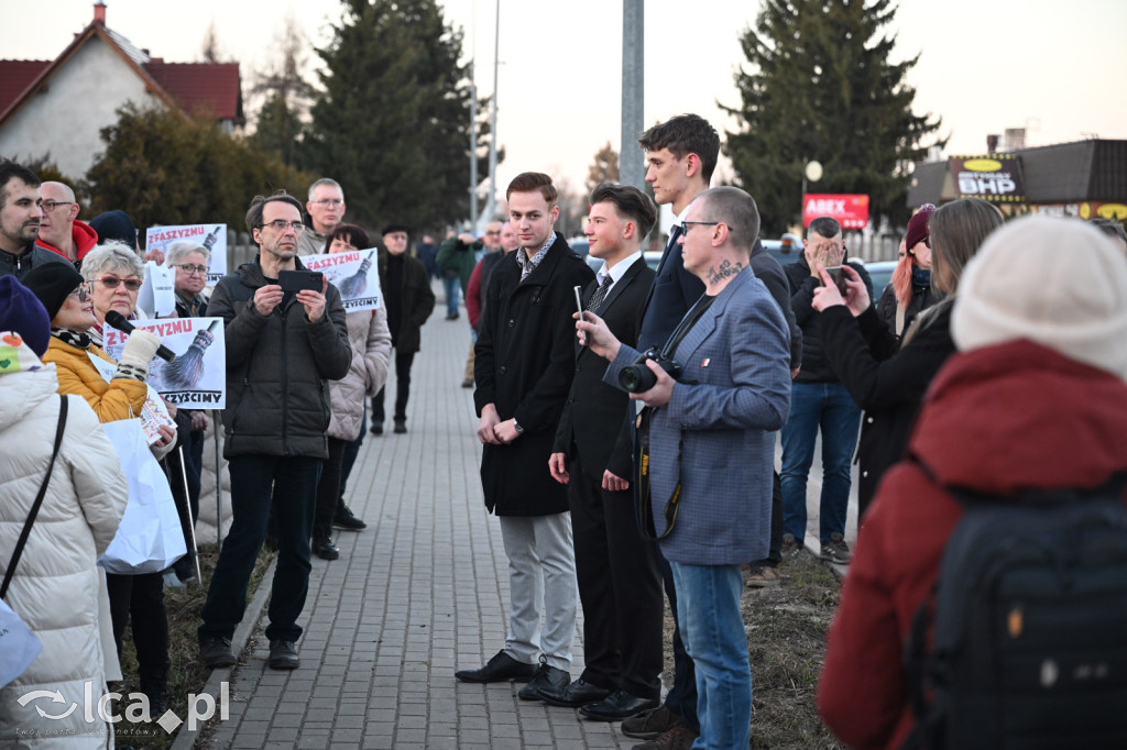 Protest przeciw zaproszeniu Roberta Bąkiewicza