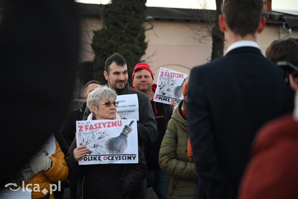Protest przeciw zaproszeniu Roberta Bąkiewicza