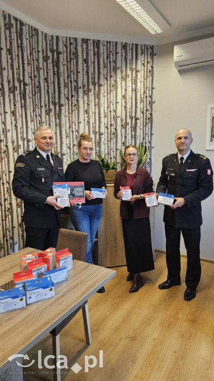 Strażacy przekazali czujniki dymu i czadu
