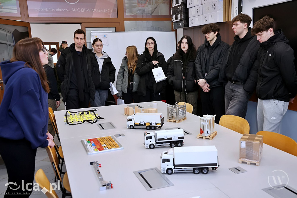 Tłumy na Dniu Otwartym uczelni