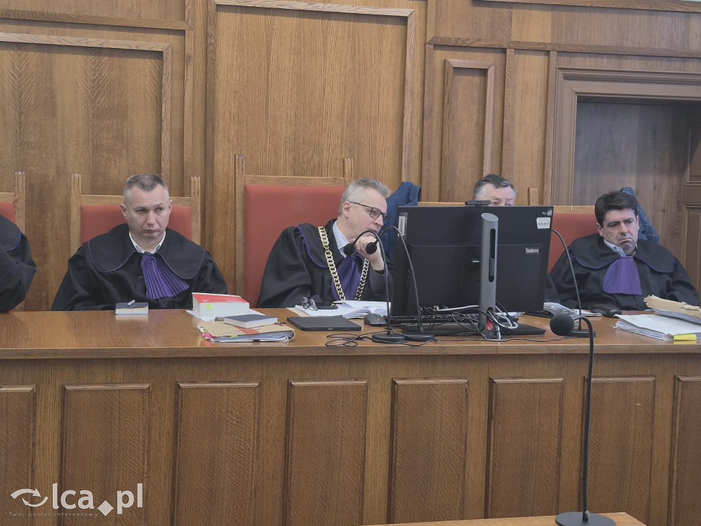 Prokuratura żąda dożywocia i 12 lat