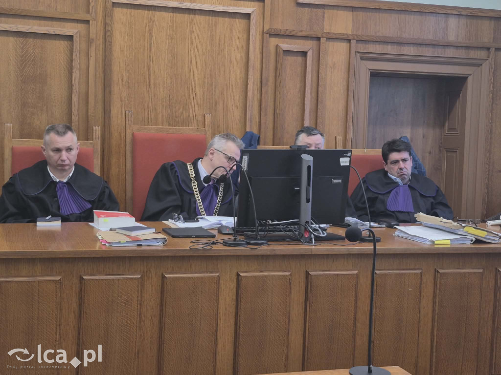 Prokuratura żąda dożywocia i 12 lat