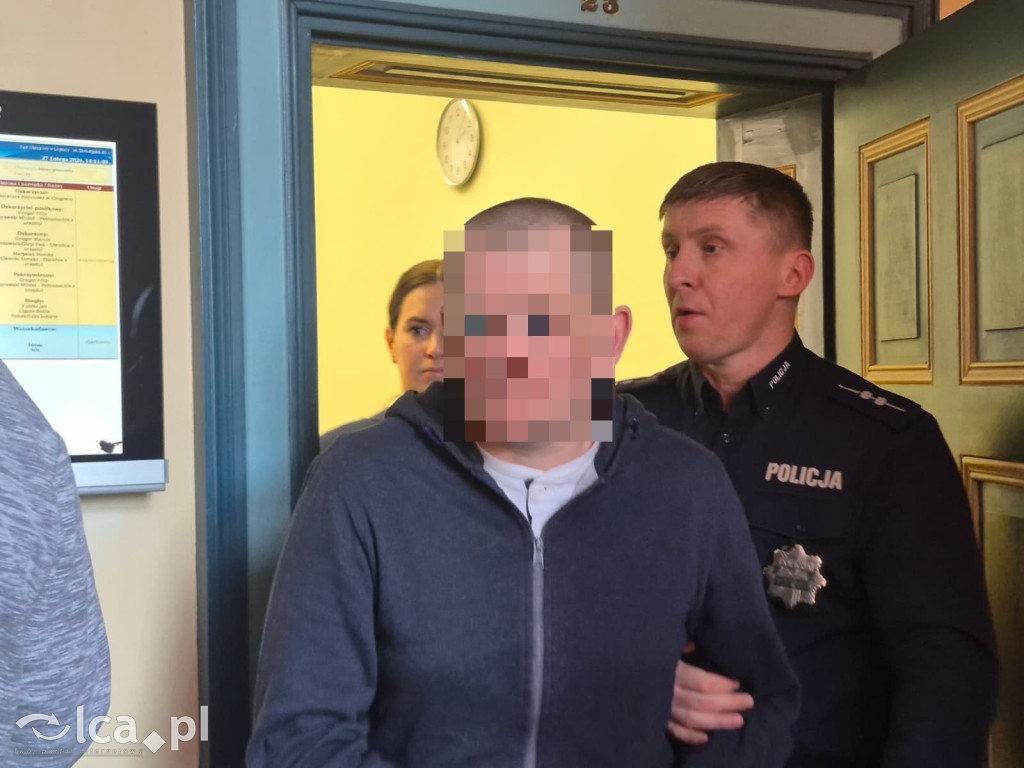 Prokuratura żąda dożywocia i 12 lat