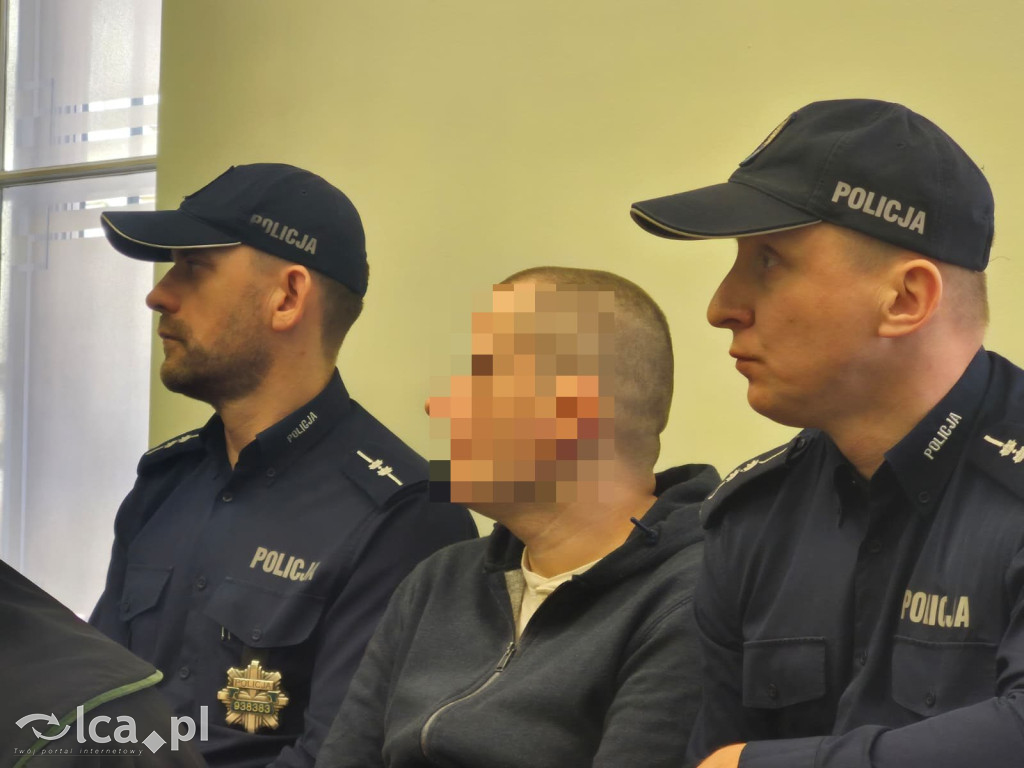 Prokuratura żąda dożywocia i 12 lat