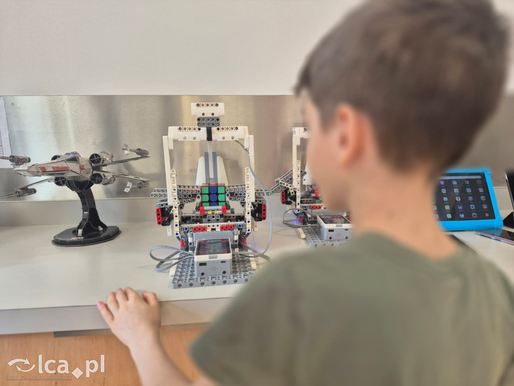 Roboty i AI w Centrum Witelona