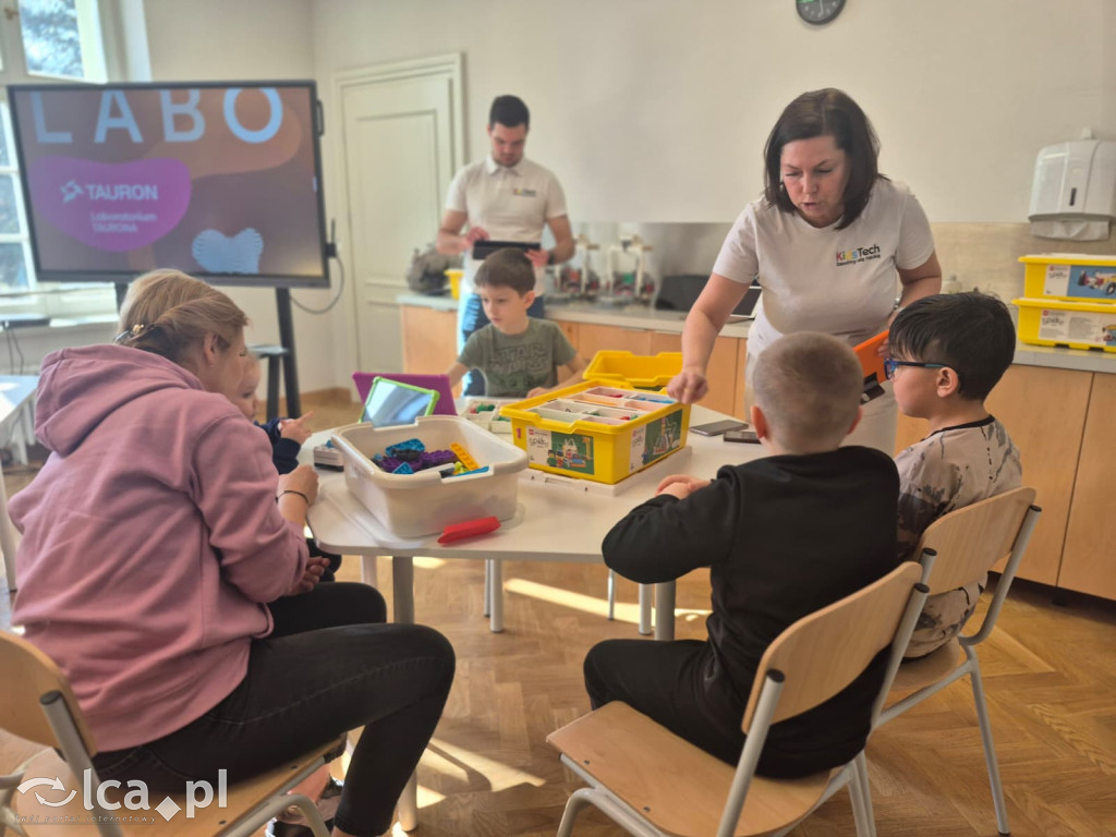 Roboty i AI w Centrum Witelona