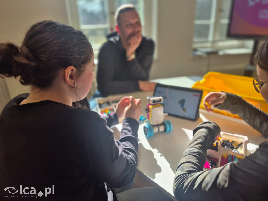 Roboty i AI w Centrum Witelona