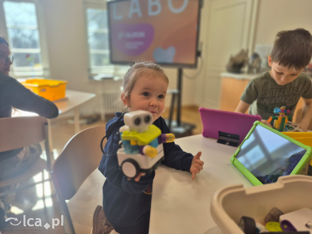 Roboty i AI w Centrum Witelona