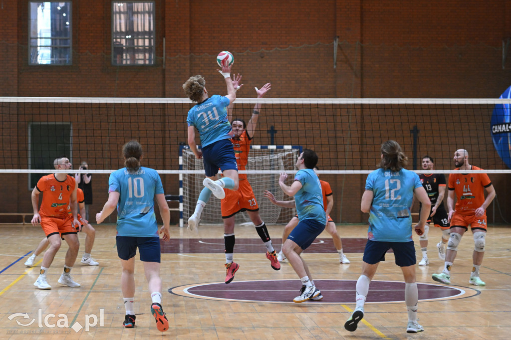 Ikar wygrywa 3:0 na zakończenie sezonu