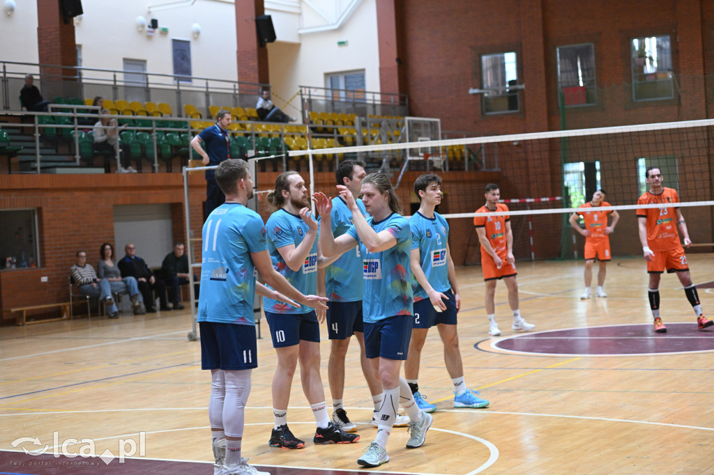 Ikar wygrywa 3:0 na zakończenie sezonu